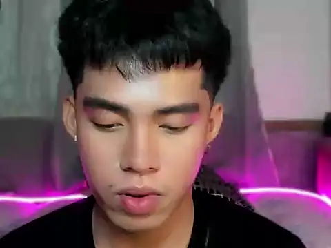 Snapshot of Lightjt04 chatting on 15, 9, 2025 Lightjt04 online show from 15, 9, 2025