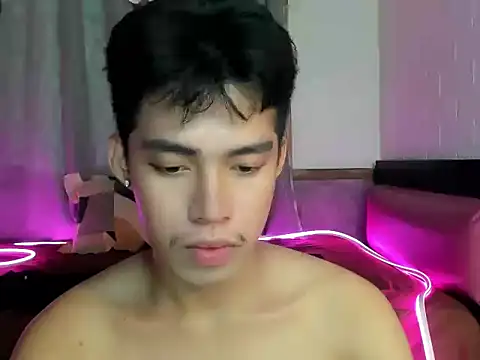 Snapshot of Lightjt04 chatting on 29, 10, 2025 Lightjt04 online show from 29, 10, 2025