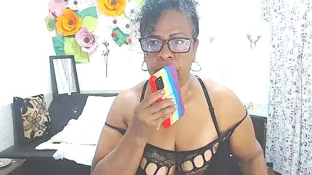 Snapshot of Yayis-hot-sexyw chatting on 23, 2, 2025 Yayis-hot-sexyw online show from 23, 2, 2025