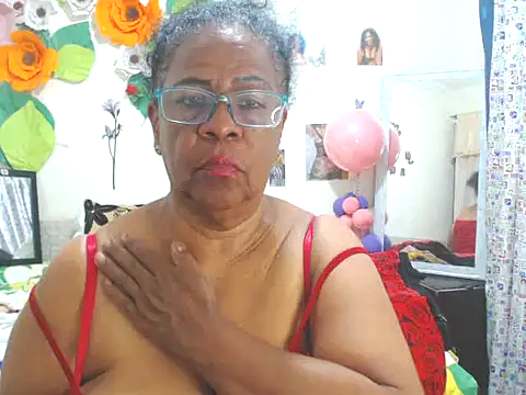 Snapshot of Yayis-hot-sexyw chatting on 2, 11, 2025 Yayis-hot-sexyw online show from 2, 11, 2025