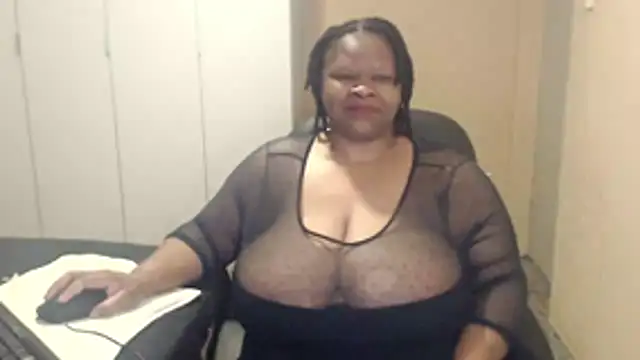 sweetnoziexx online show from 28, 10, 2025