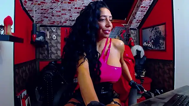DommeBellatrix online show from 16, 5, 2026
