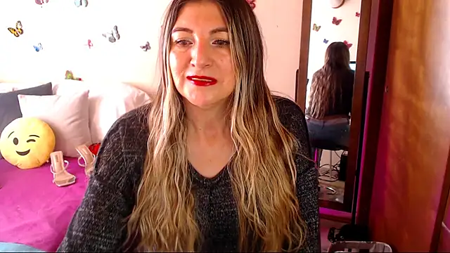 Jolie-Mature online show from 21, 3, 2026