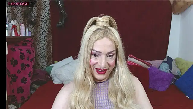 Snapshot of elena_evans chatting on 31, 5, 2026 elena evans online show from 31, 5, 2026
