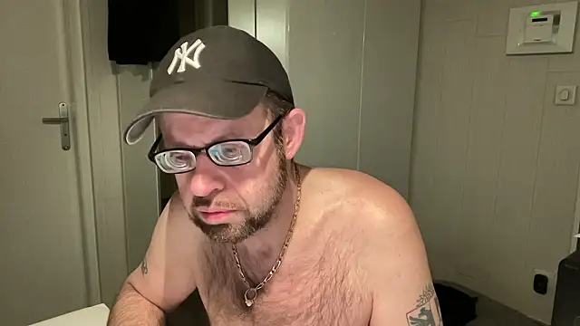 FABIOGLASSES online show from 1, 4, 2026