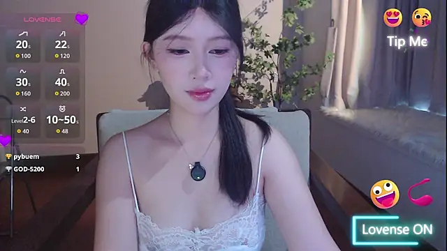 Snapshot of Meet_q chatting on 5, 7, 2026 Meet q online show from 5, 7, 2026