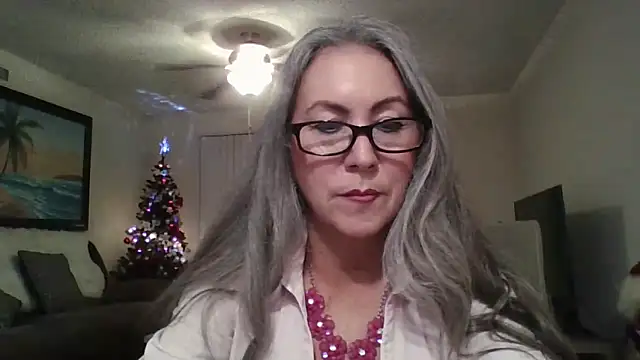 Snapshot of EvaRobinson chatting on 19, 12, 2024 EvaRobinson online show from 19, 12, 2024