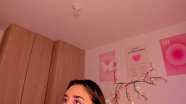 Snapshot of alexa_6908 chatting on 24, 11, 2025 alexa 6908 online show from 24, 11, 2025