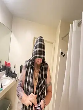 Snapshot of Littledick007007 chatting on 3, 10, 2025 Littledick007007 online show from 3, 10, 2025