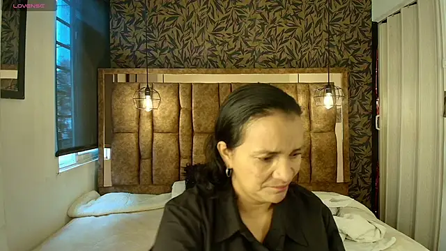 Snapshot of MarilynMiilf_ chatting on 12, 6, 2026 MarilynMiilf online show from 12, 6, 2026