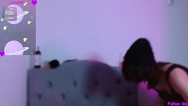 Snapshot of Red-moon1 chatting on 25, 1, 2025 Red-moon1 online show from 25, 1, 2025