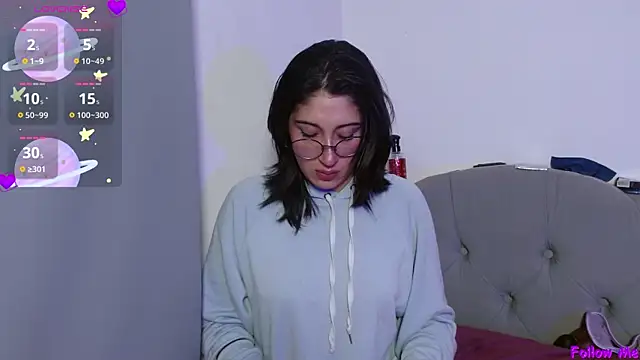 Snapshot of Red-moon1 chatting on 12, 9, 2025 Red-moon1 online show from 12, 9, 2025