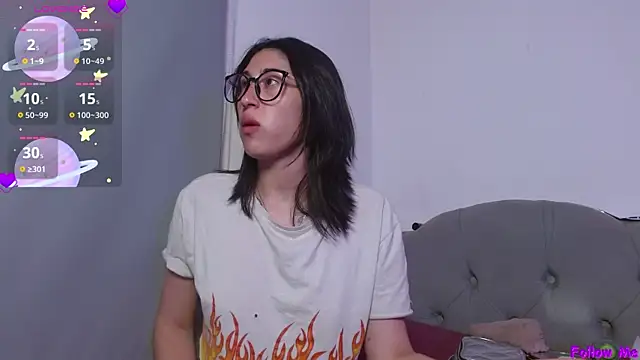 Snapshot of Red-moon1 chatting on 3, 10, 2025 Red-moon1 online show from 3, 10, 2025