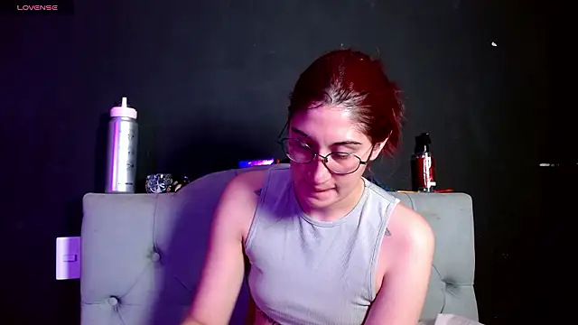 Snapshot of Red-moon1 chatting on 16, 1, 2026 Red-moon1 online show from 16, 1, 2026