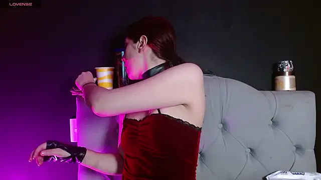 Snapshot of Red-moon1 chatting on 15, 2, 2026 Red-moon1 online show from 15, 2, 2026