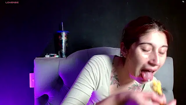 Snapshot of Red-moon1 chatting on 16, 2, 2026 Red-moon1 online show from 16, 2, 2026