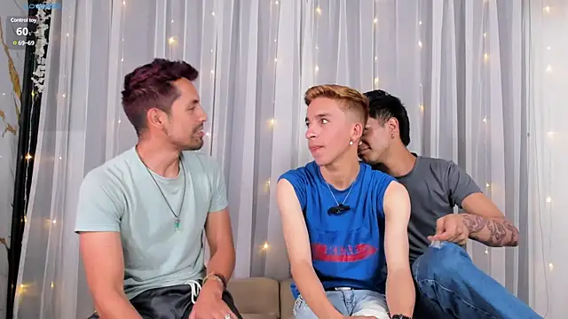 EuphoriaBoys online show from 2, 2, 2025