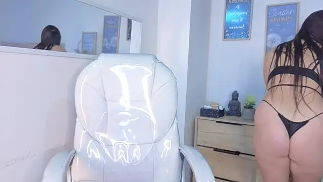 bluee hazell online show from 21, 11, 2025