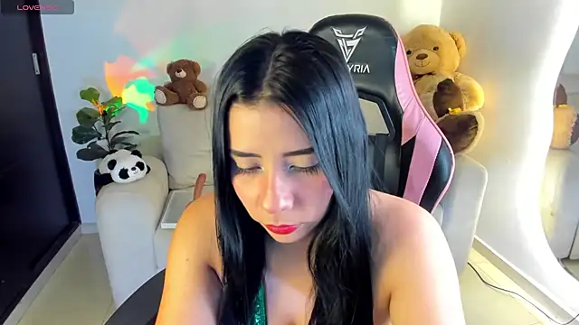 eval lee18 online show from 26, 10, 2025