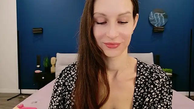 Snapshot of Mila_Anders chatting on 8, 7, 2026 Mila Anders online show from 8, 7, 2026
