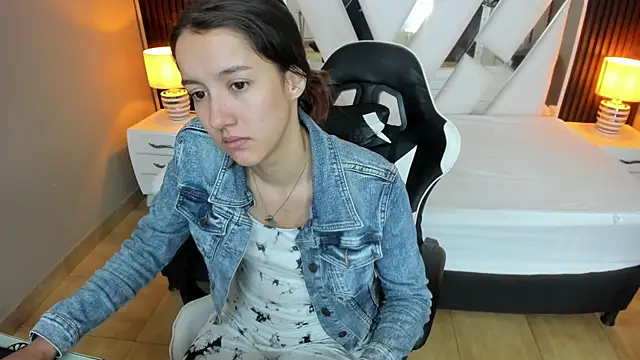 Linda4Petite online show from 19, 7, 2026