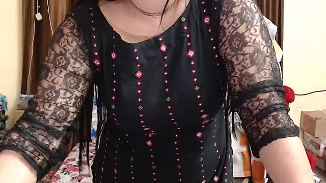 Snapshot of Naughty_Kashish chatting on 5, 3, 2025 Naughty Kashish online show from 5, 3, 2025