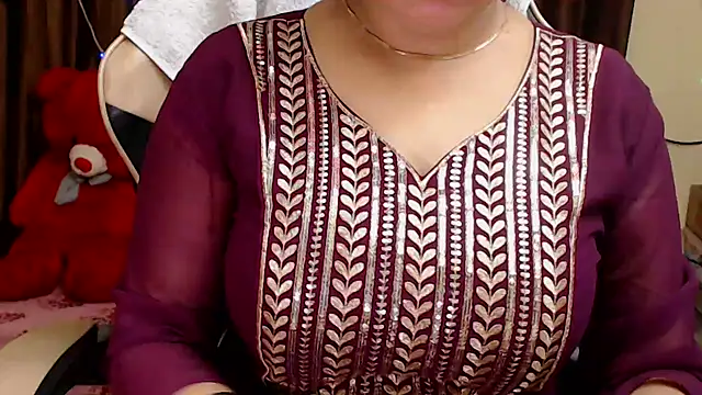 Snapshot of Naughty_Kashish chatting on 29, 9, 2025 Naughty Kashish online show from 29, 9, 2025