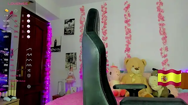 Snapshot of gabrielatafur_ chatting on 19, 9, 2025 gabrielatafur online show from 19, 9, 2025