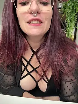 Snapshot of LunaMoongirl chatting on 17, 12, 2024 LunaMoongirl online show from 17, 12, 2024