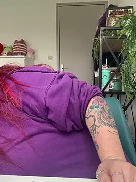 Snapshot of LunaMoongirl chatting on 7, 2, 2025 LunaMoongirl online show from 7, 2, 2025