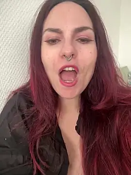 Snapshot of LunaMoongirl chatting on 26, 2, 2025 LunaMoongirl online show from 26, 2, 2025