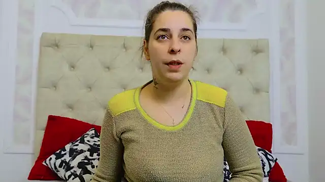 Snapshot of KarinaNoir chatting on 19, 2, 2025 KarinaNoir online show from 19, 2, 2025
