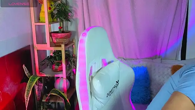 Snapshot of petter_coleman_ chatting on 4, 10, 2025 petter coleman online show from 4, 10, 2025