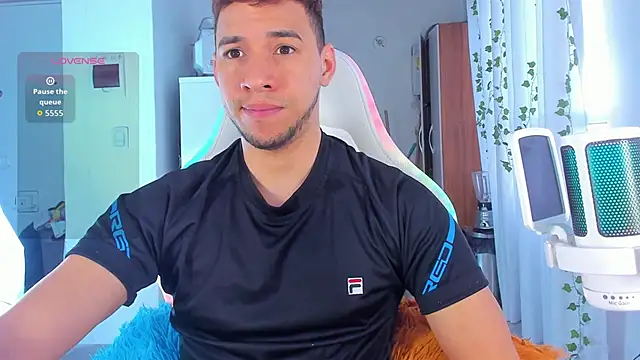 Snapshot of petter_coleman_ chatting on 13, 1, 2026 petter coleman online show from 13, 1, 2026