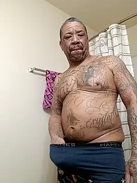 Snapshot of yellowwetfox chatting on 15, 2, 2026 yellowwetfox online show from 15, 2, 2026