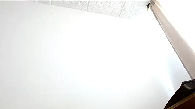Snapshot of Juls_winter_ chatting on 17, 7, 2026 Juls winter online show from 17, 7, 2026