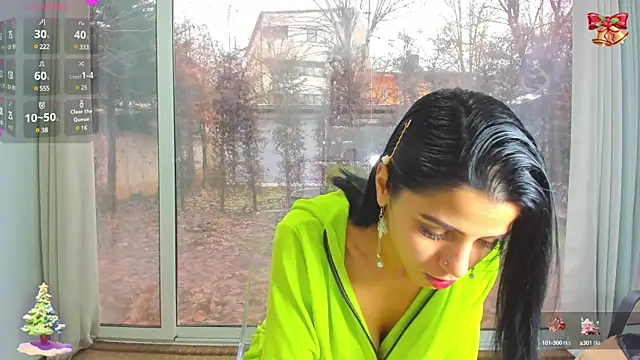 Snapshot of Sarabecker chatting on 22, 12, 2024 Sarabecker online show from 22, 12, 2024