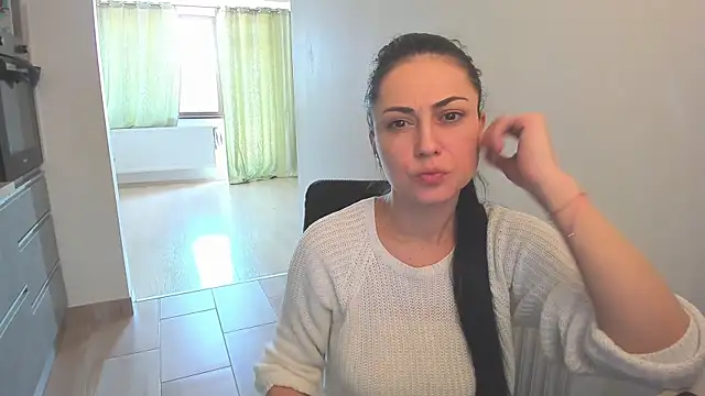 Snapshot of OliviaSirena chatting on 6, 3, 2026 OliviaSirena online show from 6, 3, 2026