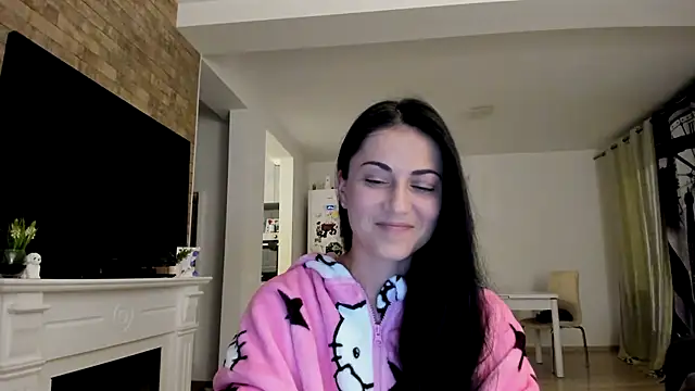 Snapshot of OliviaSirena chatting on 17, 5, 2026 OliviaSirena online show from 17, 5, 2026