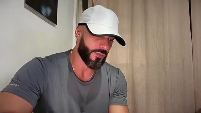 Snapshot of romeolovedark chatting on 28, 4, 2026 romeolovedark online show from 28, 4, 2026