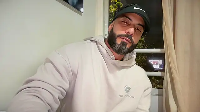 Snapshot of romeolovedark chatting on 29, 4, 2026 romeolovedark online show from 29, 4, 2026