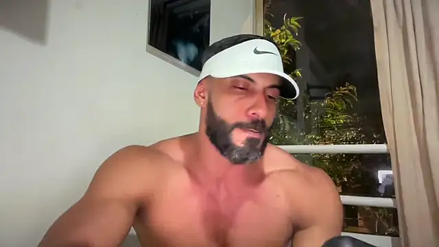 Snapshot of romeolovedark chatting on 16, 5, 2026 romeolovedark online show from 16, 5, 2026