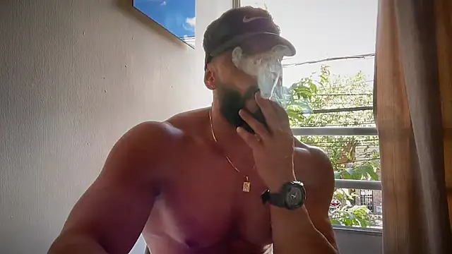 Snapshot of romeolovedark chatting on 24, 5, 2026 romeolovedark online show from 24, 5, 2026