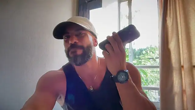 Snapshot of romeolovedark chatting on 31, 5, 2026 romeolovedark online show from 31, 5, 2026