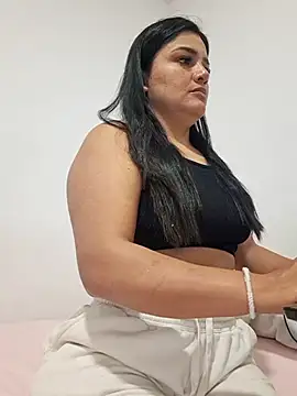 laura dirtyhot online show from 16, 1, 2025