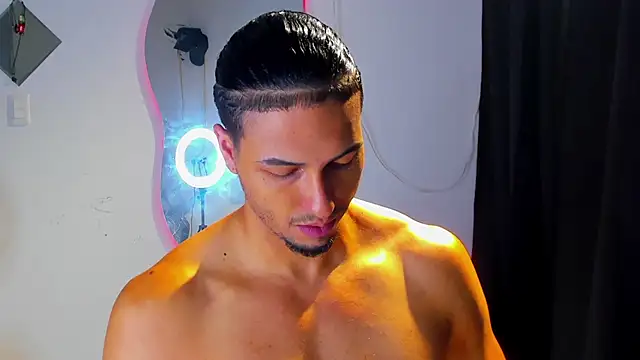 Snapshot of Kris_Khalifa69 chatting on 17, 9, 2025 Kris Khalifa69 online show from 17, 9, 2025