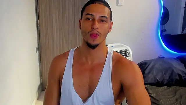 Snapshot of Kris_Khalifa69 chatting on 1, 10, 2025 Kris Khalifa69 online show from 1, 10, 2025