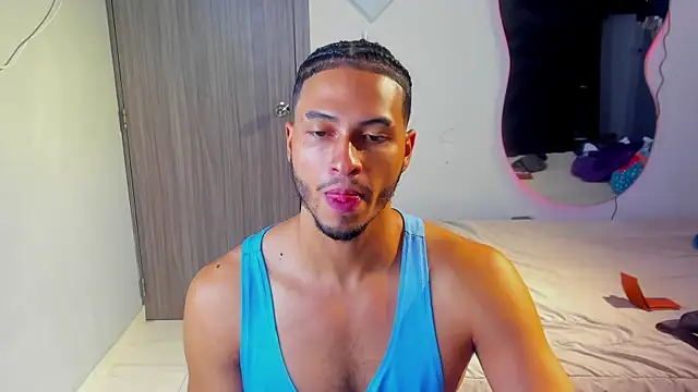 Snapshot of Kris_Khalifa69 chatting on 4, 12, 2025 Kris Khalifa69 online show from 4, 12, 2025