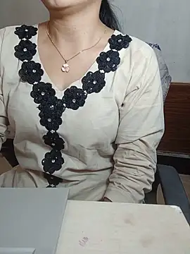 Snapshot of Chanchal--Navya chatting on 20, 6, 2026 Chanchal--Navya online show from 20, 6, 2026