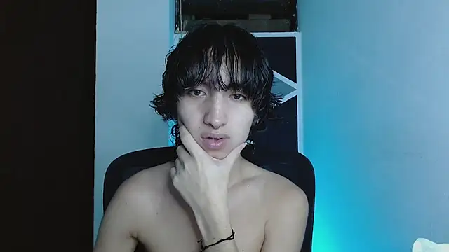 Snapshot of littlextreme chatting on 23, 4, 2026 littlextreme online show from 23, 4, 2026